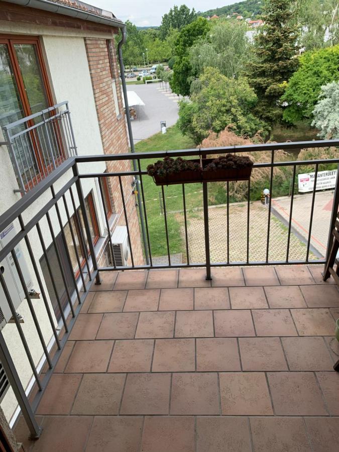 Robinson Szigete Apartment Balatonfured Exterior photo