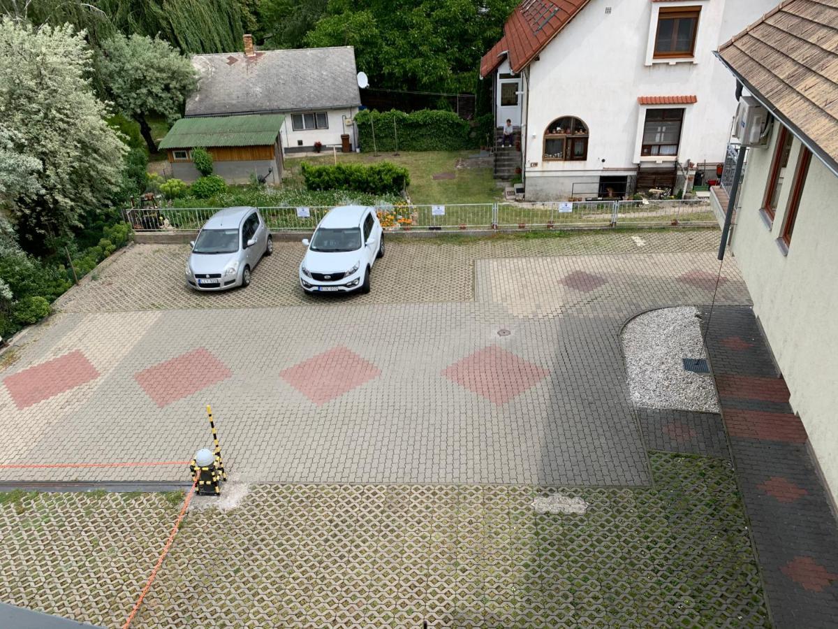 Robinson Szigete Apartment Balatonfured Exterior photo